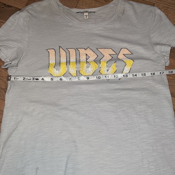 Express One Eleven “Vibes” Tee Size M - Picture 3 of 6